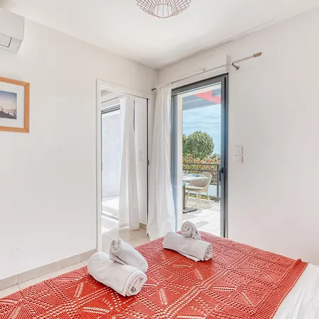 Apartment T2 Confort Proche Plage, Climatisation, Parking Inclus *