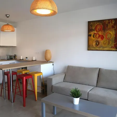T2 Tout Confort Proche Plage, Climatisation, Parking Inclus Apartment *